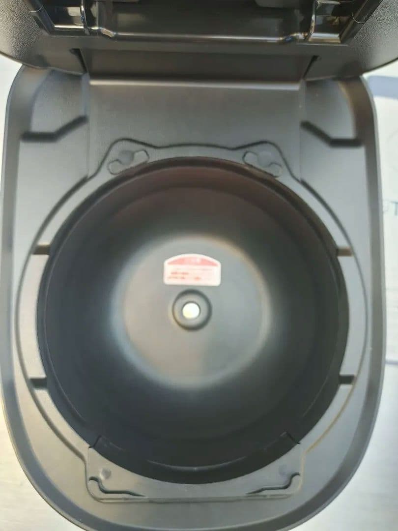 G*カ様 N*n様 TIGER 炊飯器 黒色 アルミ内釜付き JPD-G06N