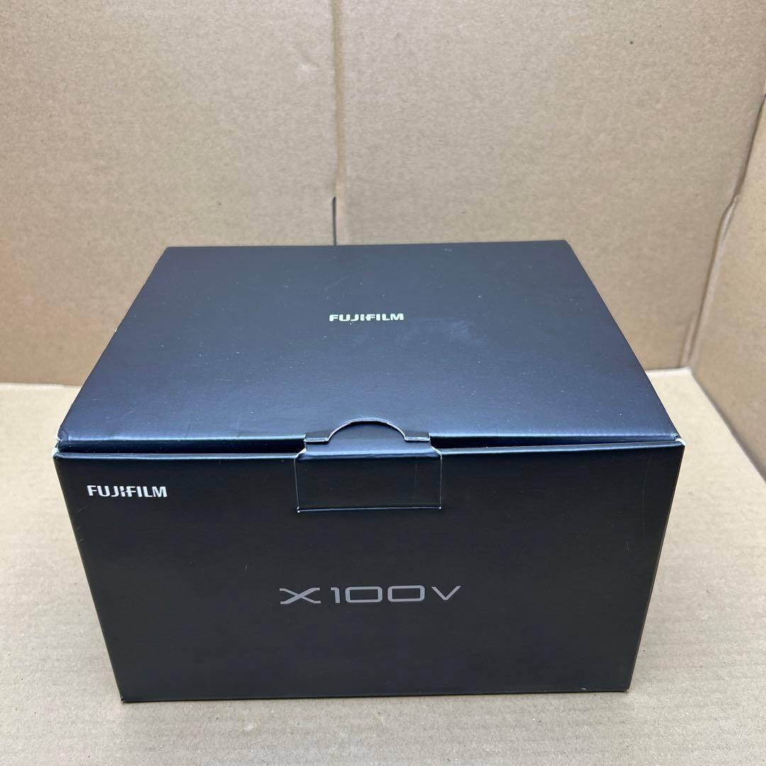 Fujifilm (富士フイルム) X100V デジタルカメラ　ブラック