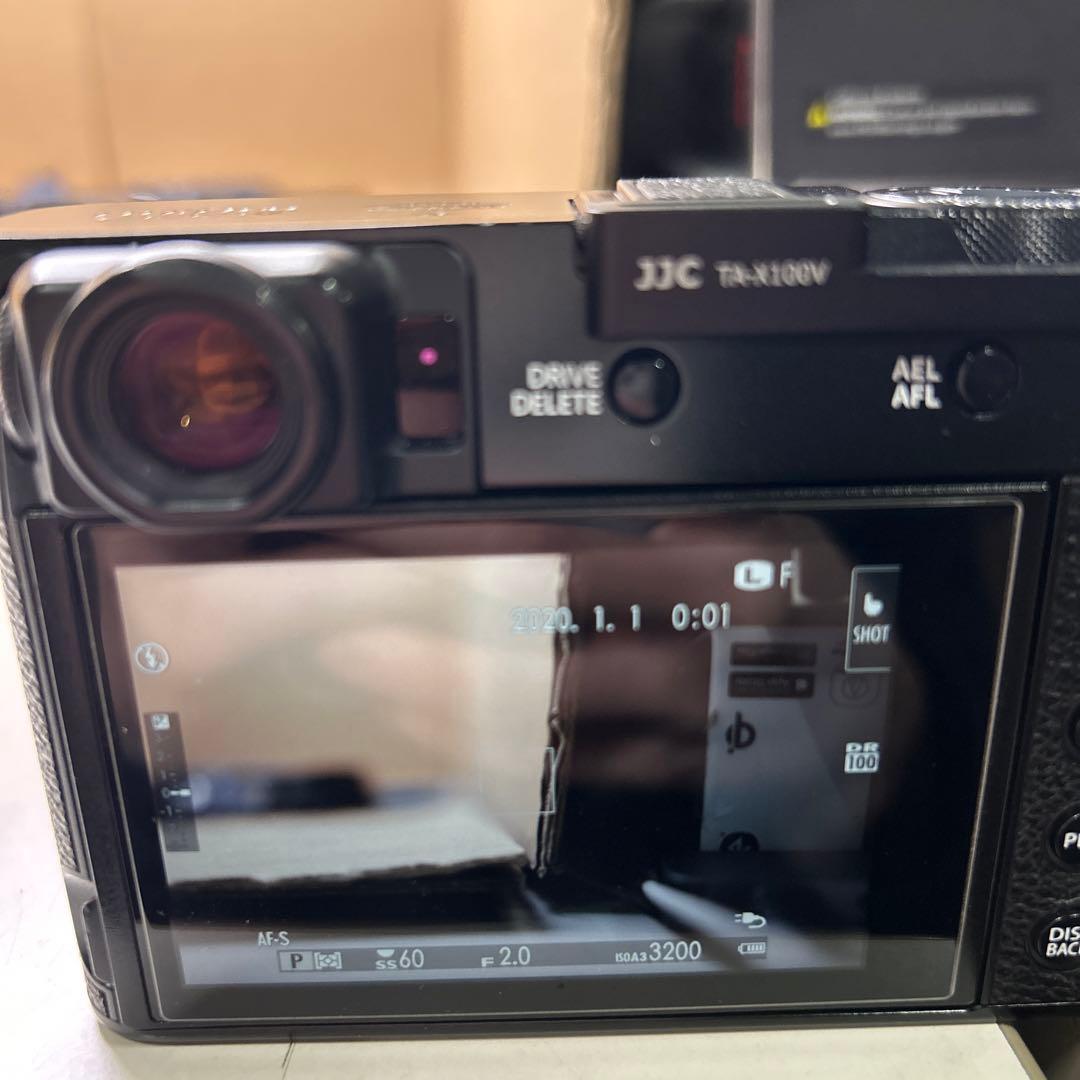 Fujifilm (富士フイルム) X100V デジタルカメラ　ブラック