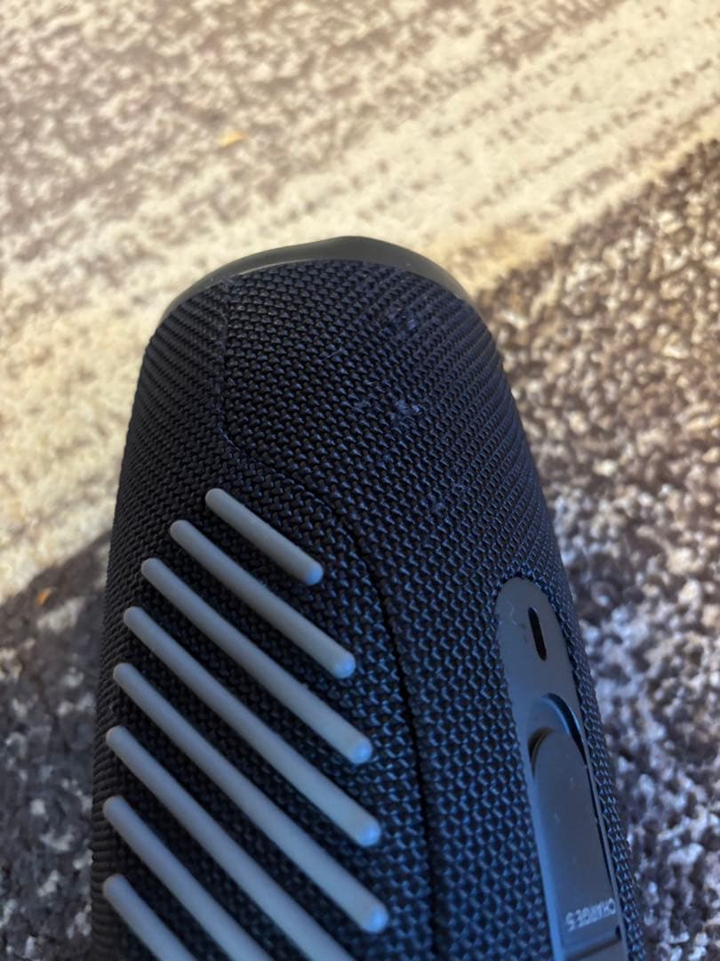 JBL charge5 ワイヤレススピーカー　カバー付き　音質良き