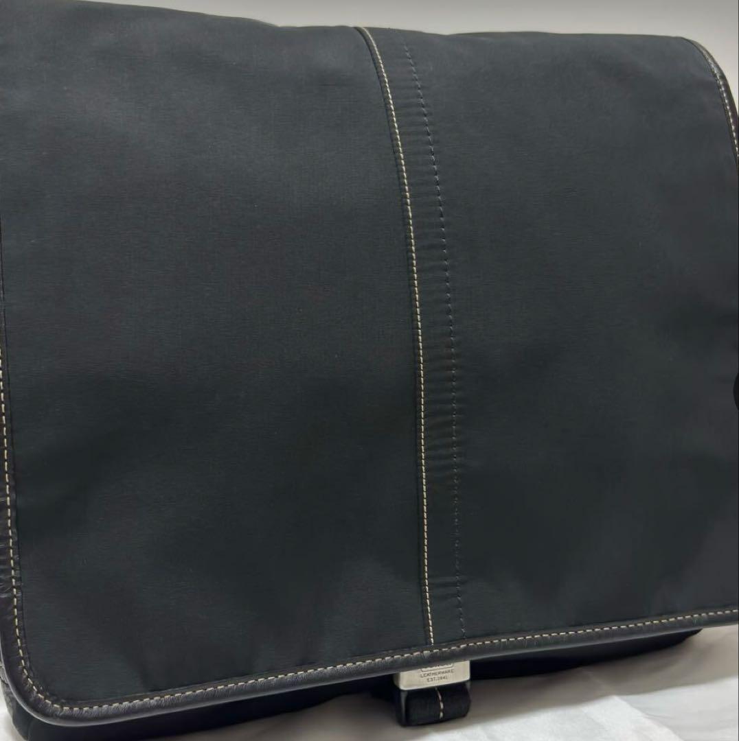 COACH メッセンジャーバッグ ブラック A4収納