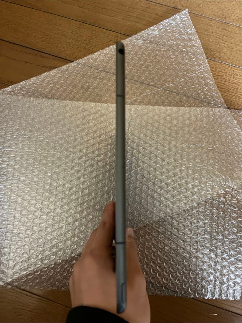 Apple　iPadAir3 セルラーモデル 64GB スペースグレイ　本体