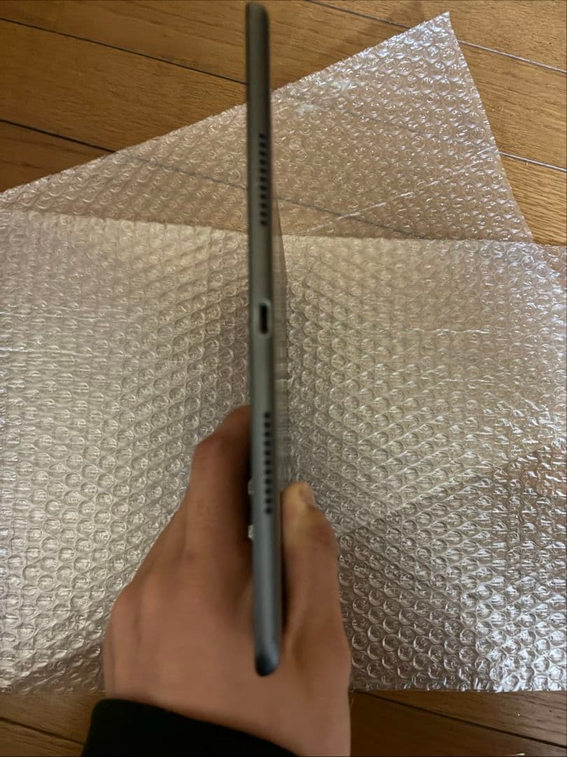 Apple　iPadAir3 セルラーモデル 64GB スペースグレイ　本体