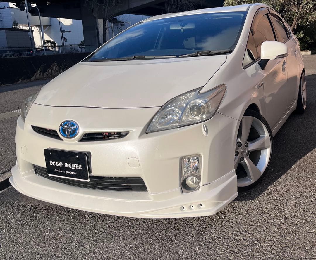 30プリウス 社外エアロ　フロント