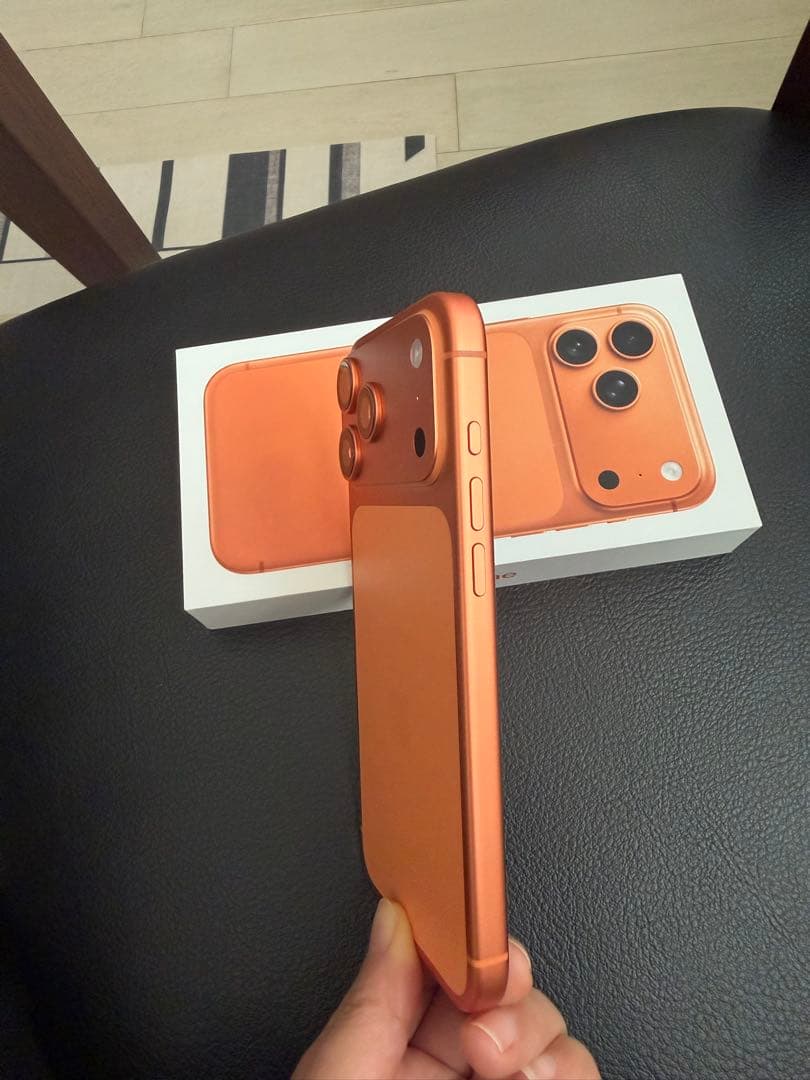 週末値下げ 美品 iPhone17 Pro 256GB コズミックオレンジ
