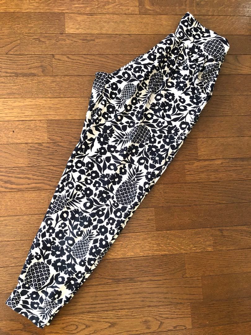 Linda Works リンダワークス ヨガレギンス　バニラスカイ パイナップル