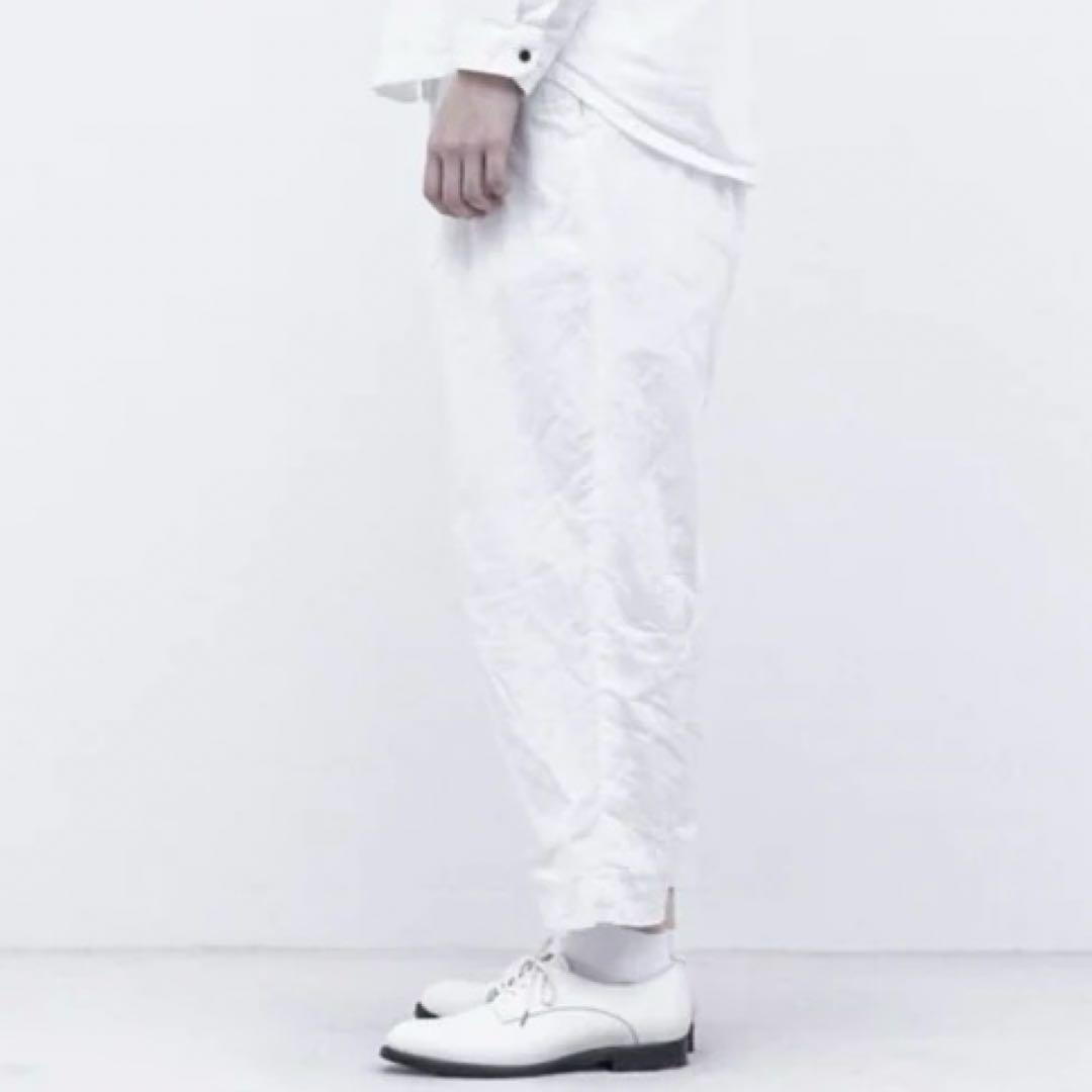 DDUD ホワイト テーパードパンツ サイズ3