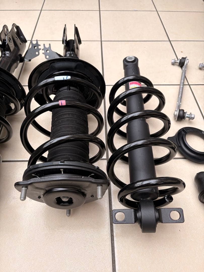 アルファード40系　純正サスペンションキット