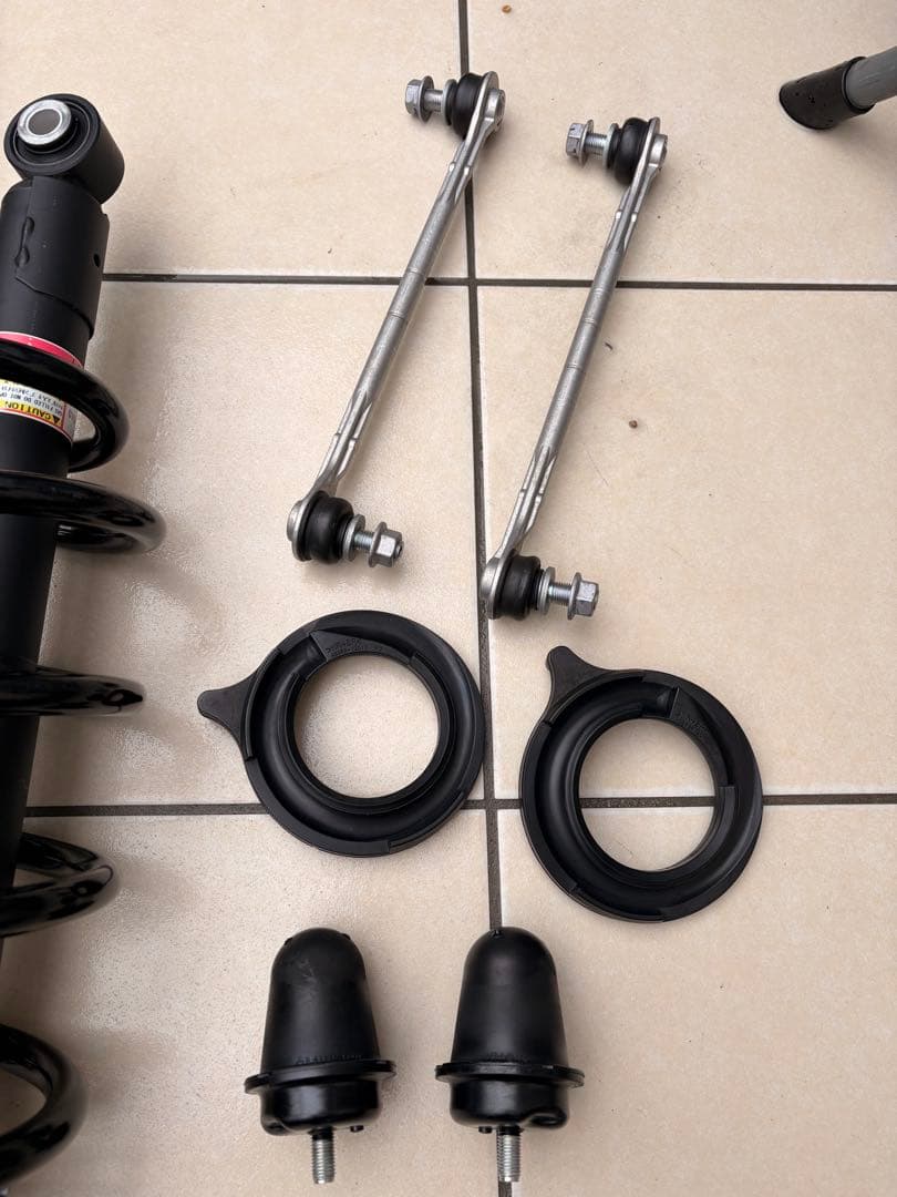 アルファード40系　純正サスペンションキット