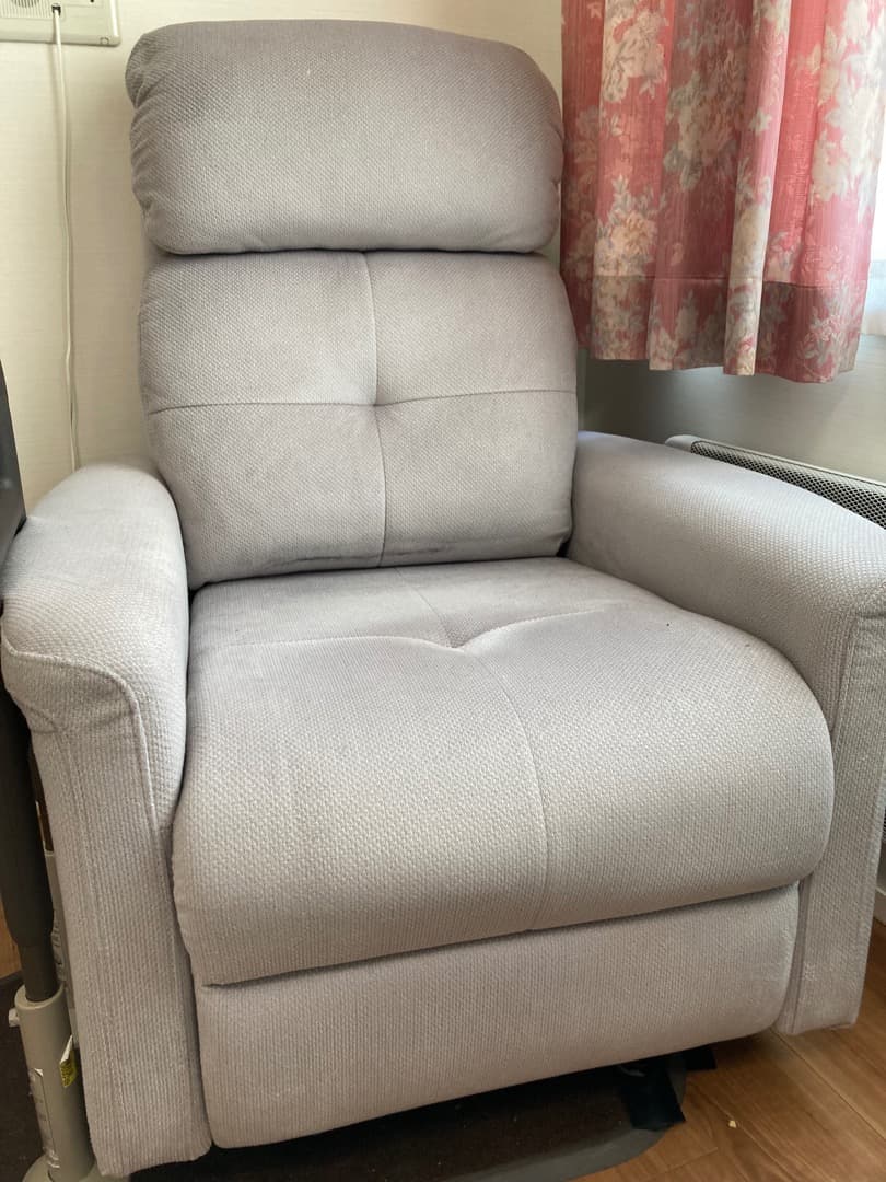 【電動ソファー】リクライニング・立ち上がり支援機能付き一人用