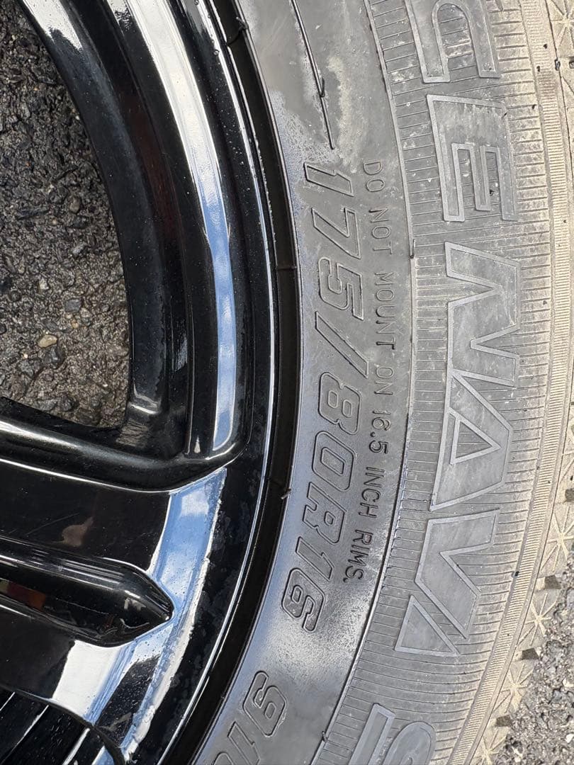 ジムニー用ホイール　2019年製グッドイヤースタッドレスタイヤ付　16インチ