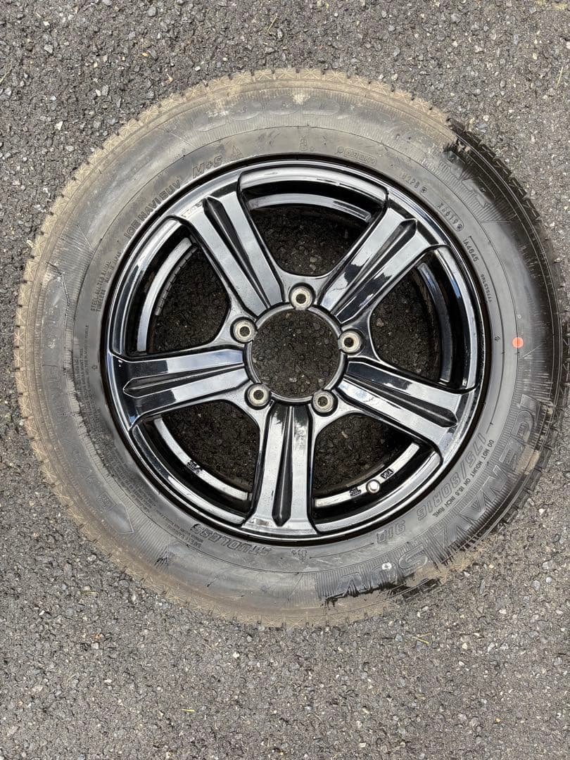 ジムニー用ホイール　2019年製グッドイヤースタッドレスタイヤ付　16インチ