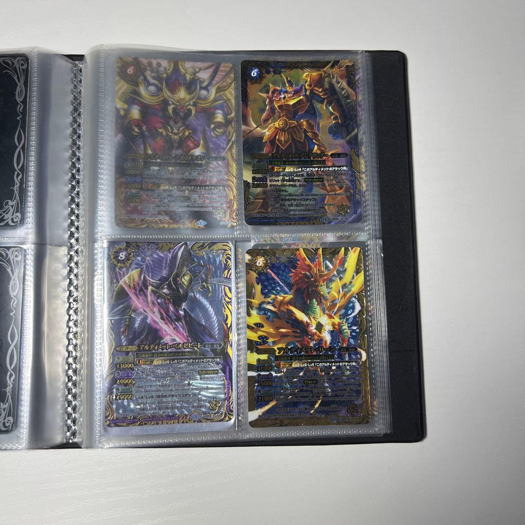 バトスピ、カード＋ファインダー　 ＋引退品のカードなど何百枚あります