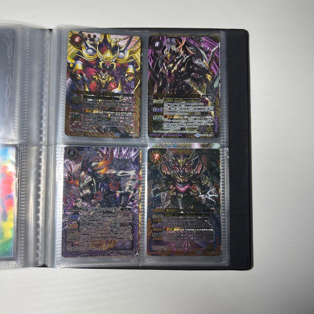 バトスピ、カード＋ファインダー　 ＋引退品のカードなど何百枚あります