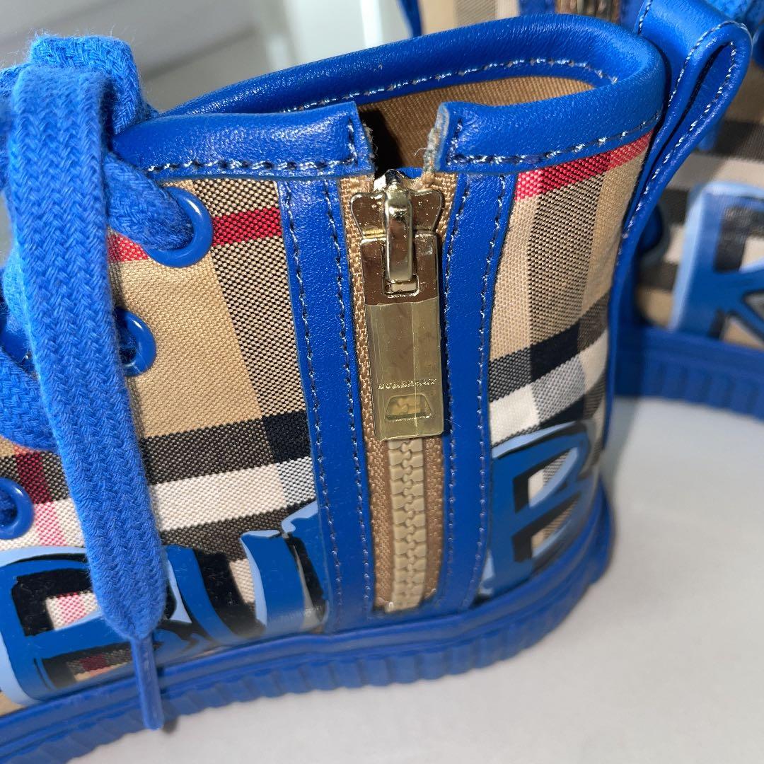 新品　未使用　バーバリー　キッズ　ハイカットスニーカー　靴　シューズ　17cm