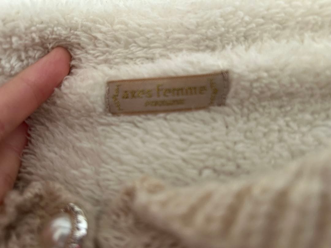 axes femme 裏ボアニットポンチョ