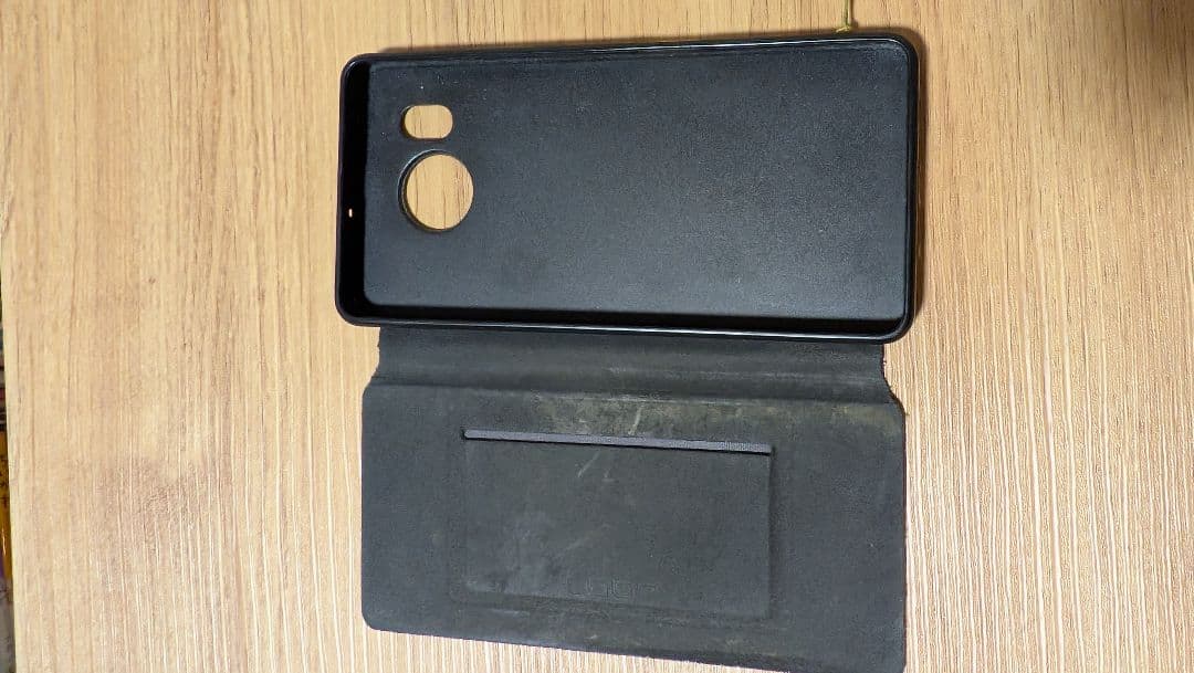 AQUOS sense7 plus 本体 ブラック ケース、ガラスフィルム付き