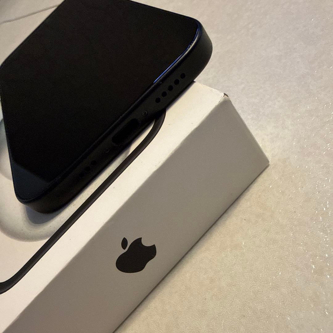 【使用少】iPhone15 128GB バッテリー96% 箱・充電器付 サブ機