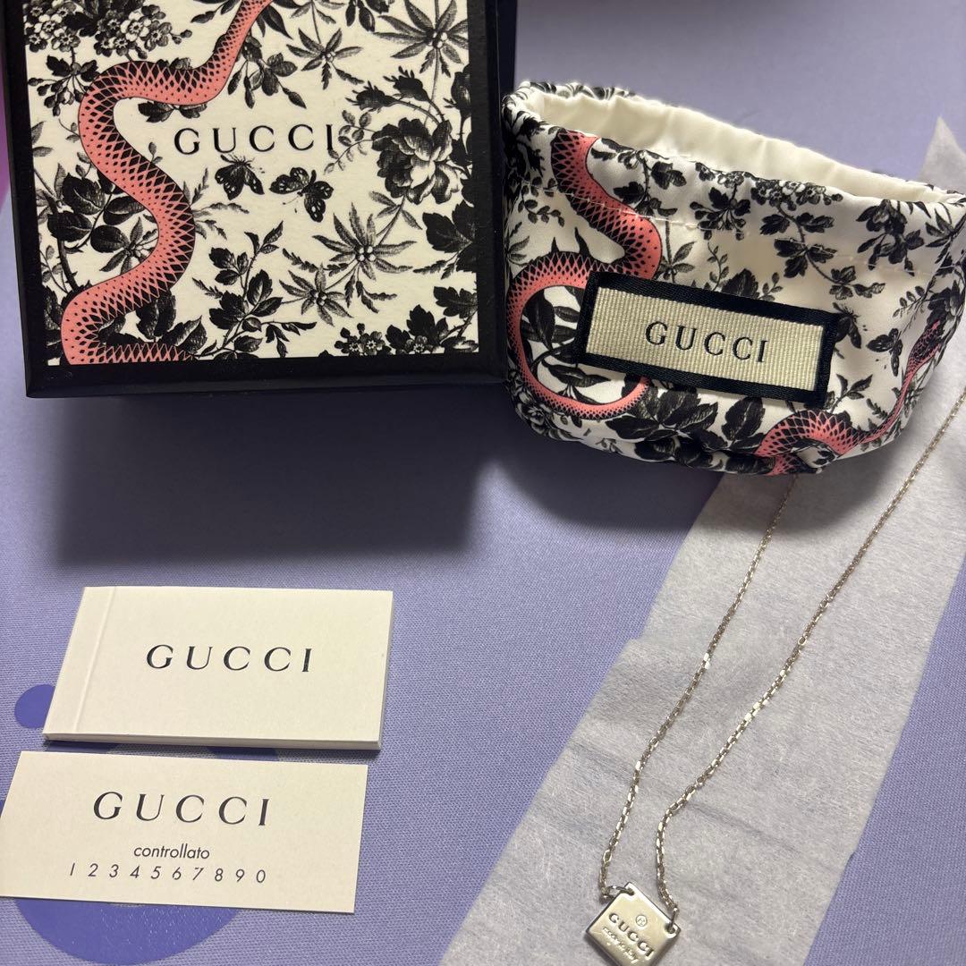 GUCCI グッチ ネックレス プレート ロゴ スクエア 箱付き