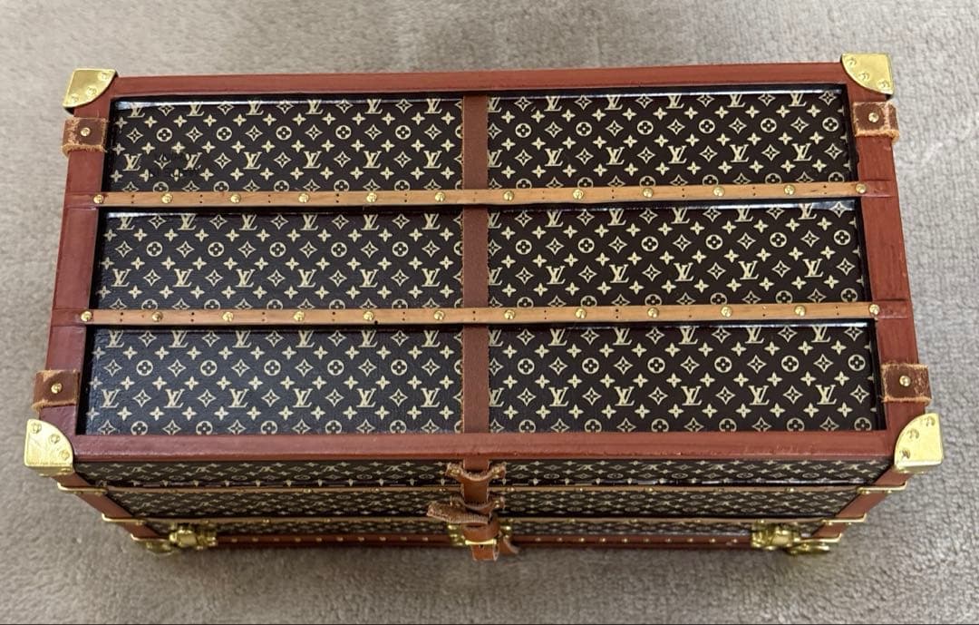 【ノベルティ】 Louis Vuitton ルイヴィトンモノグラム　オブジェ