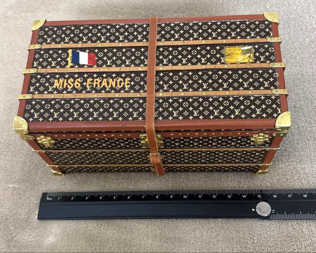 【ノベルティ】 Louis Vuitton ルイヴィトンモノグラム　オブジェ