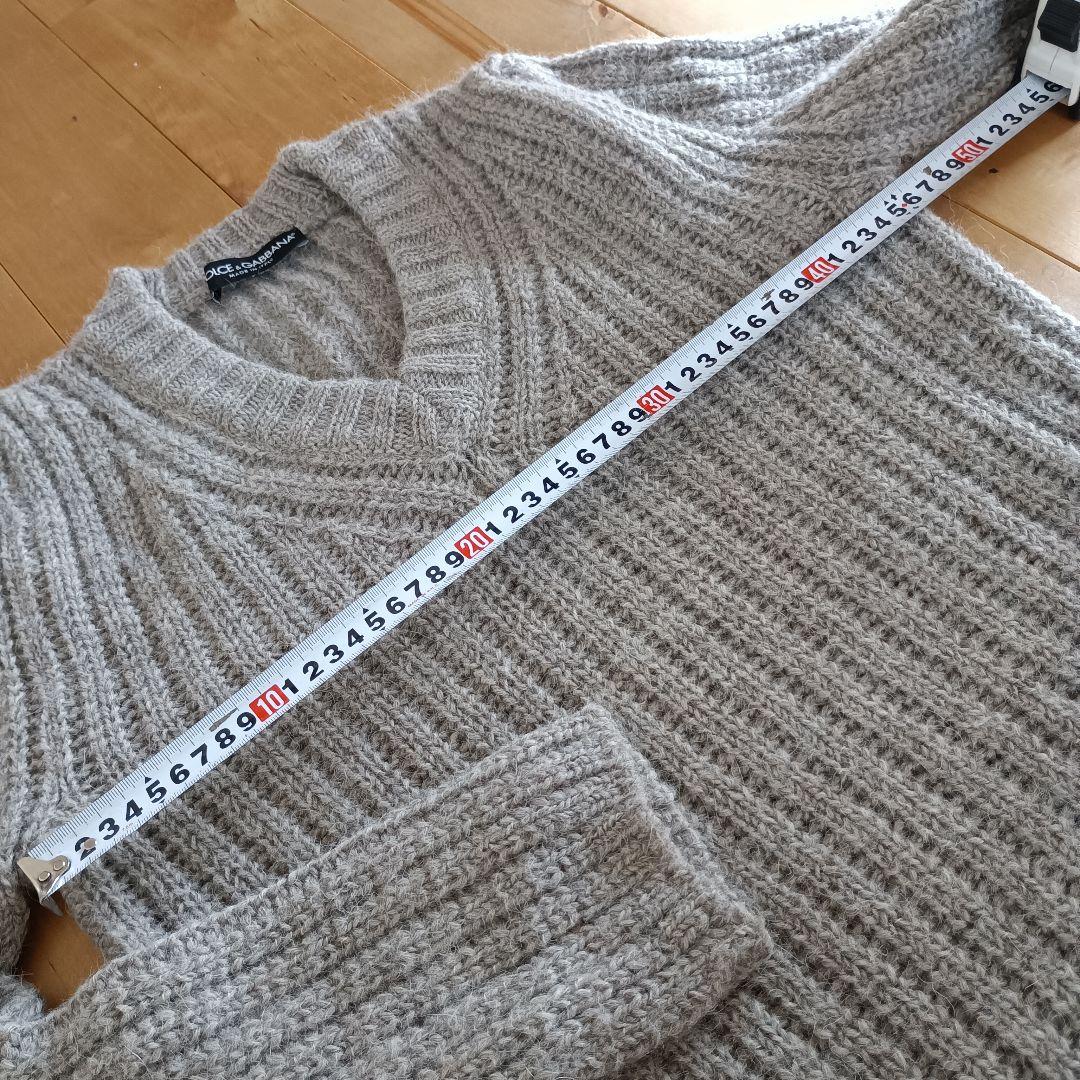 Dolce & Gabbana グレー Vネックニット