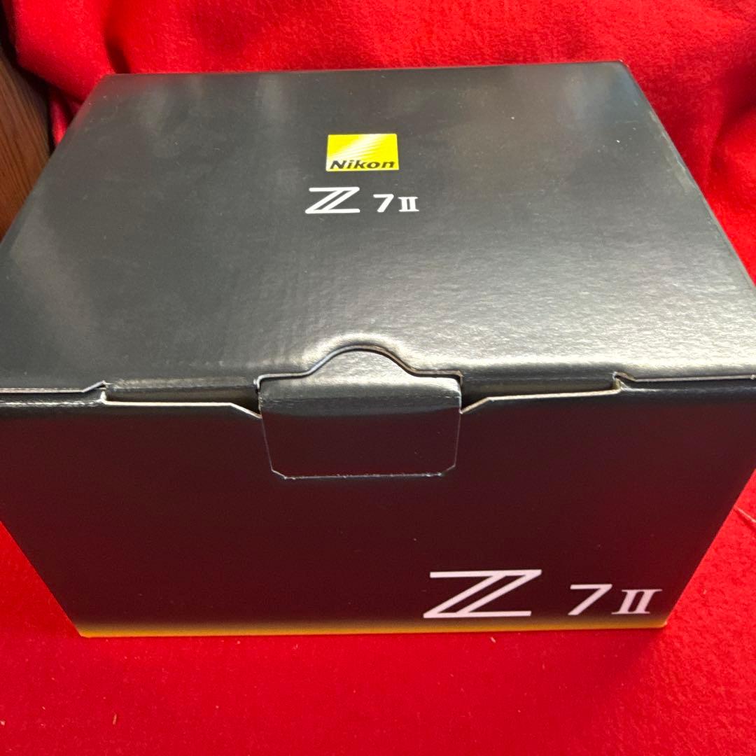 Nikon Z 7 II ミラーレス一眼 本体・新品同様SD・XQDカード付き
