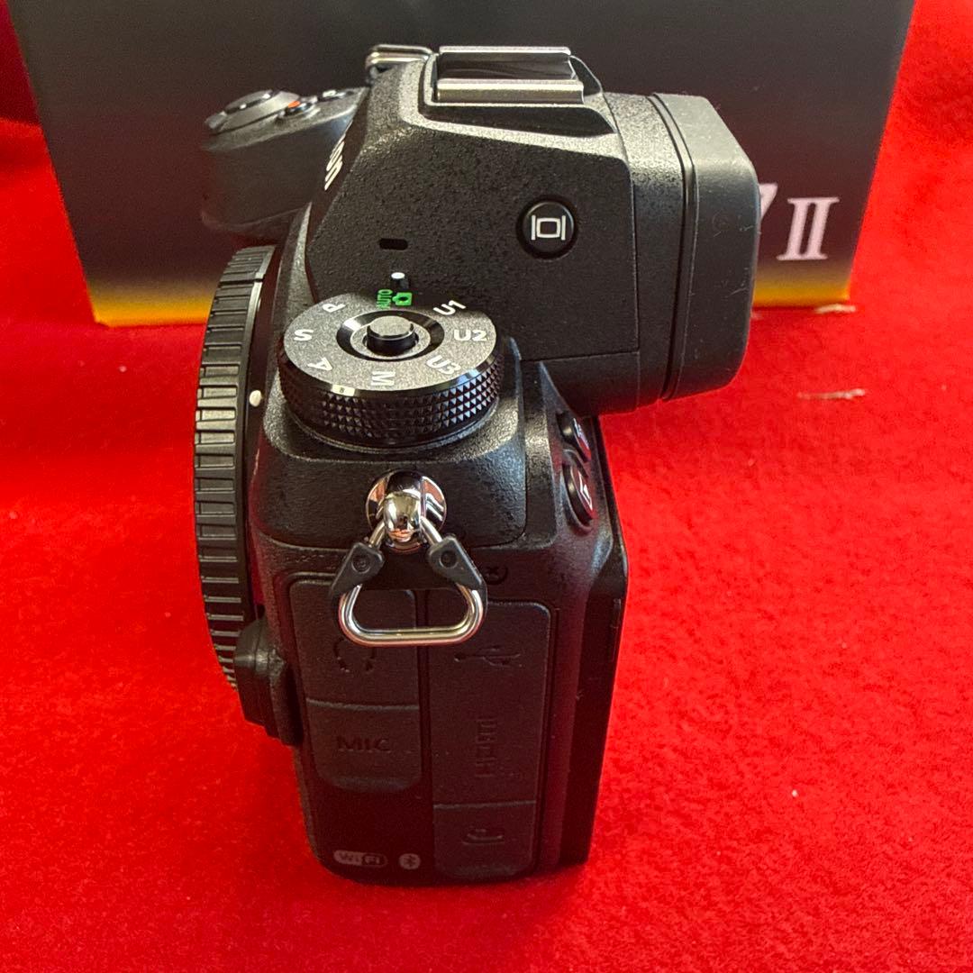 Nikon Z 7 II ミラーレス一眼 本体・新品同様SD・XQDカード付き