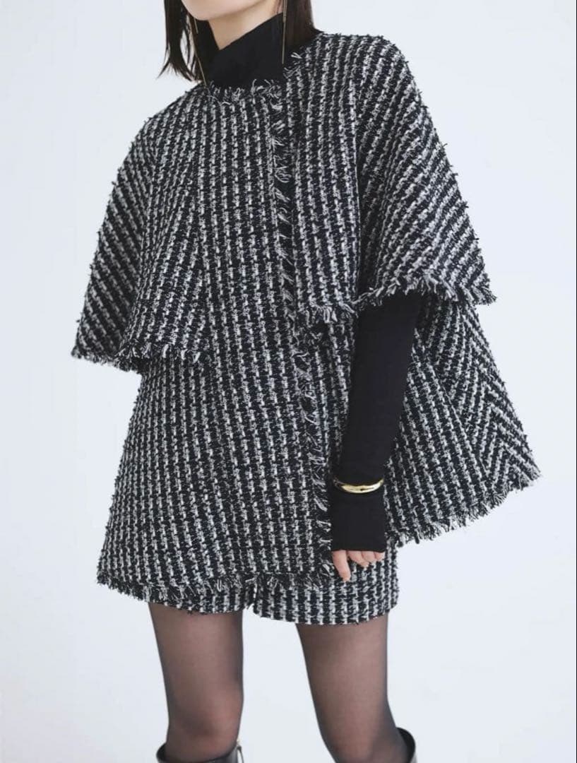 【未使用】2024✨️完売品 アニュアンス ツイード ケープ ジャケット お洒落