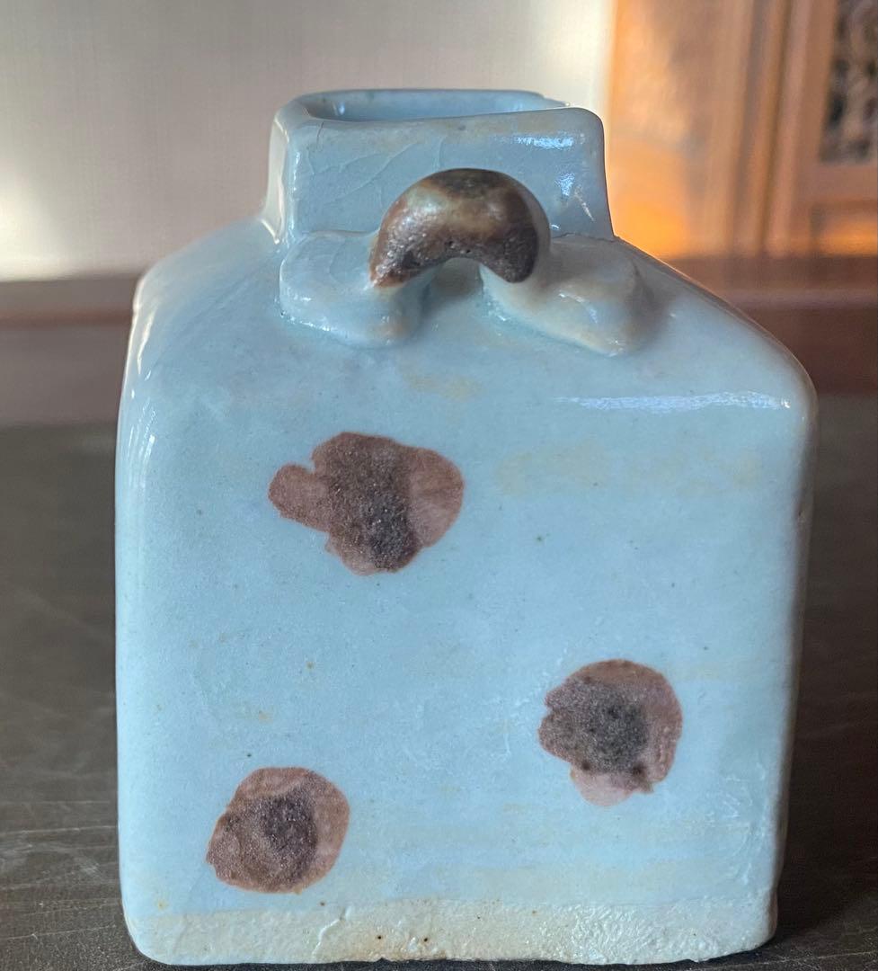 ミニ青白磁　鑑賞台付 ・ヴィンテージ　レア 一輪挿し・ミニ観葉植物　台湾茶器