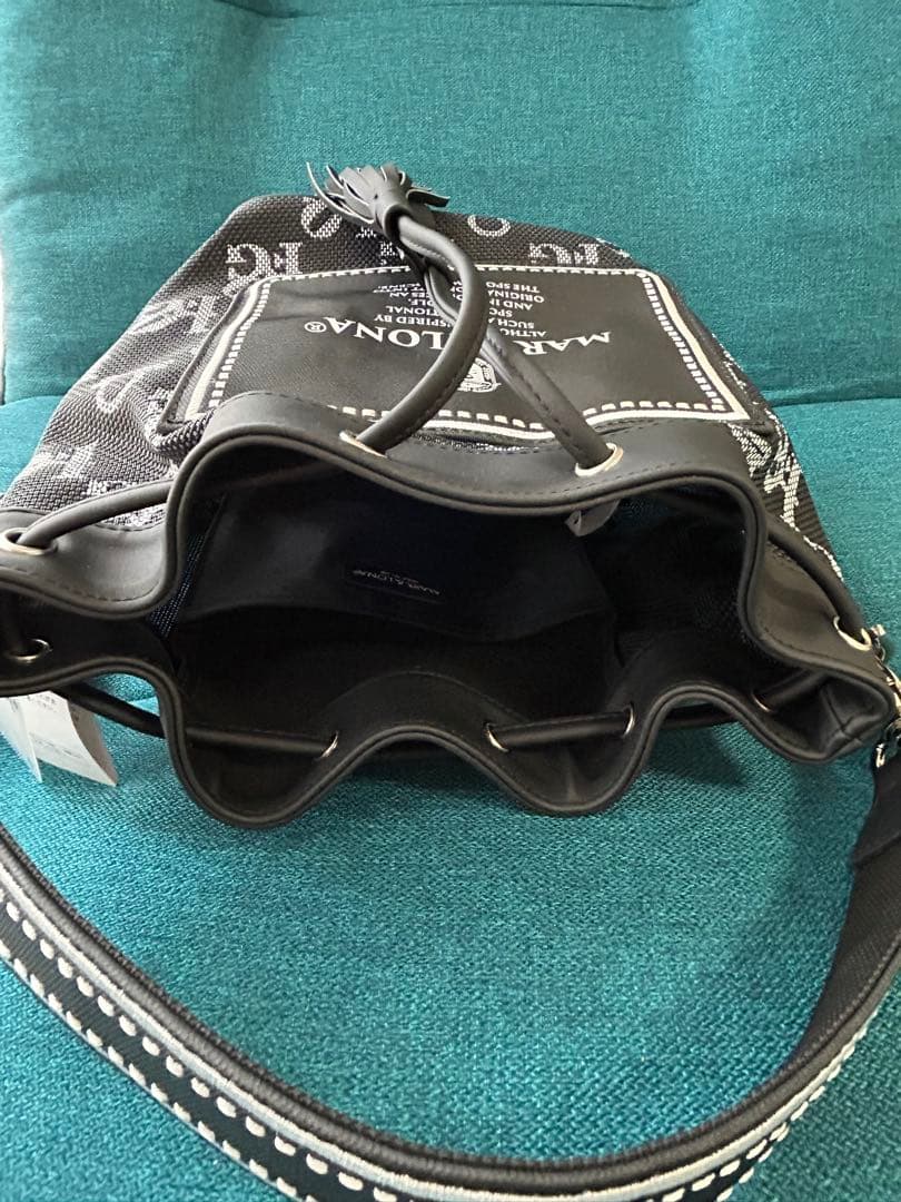 マークアンドロナ バック