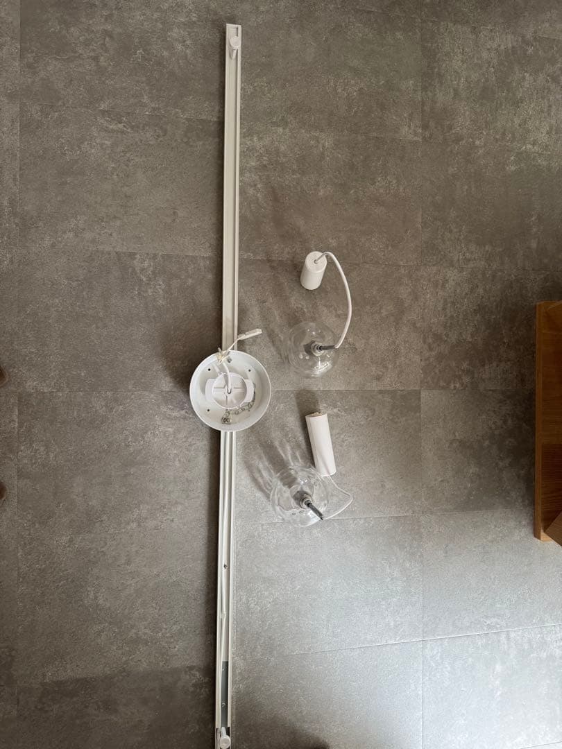 S*M様 オーデリック アクアシリーズ ペンダントライト２つダクトレール1つ セ