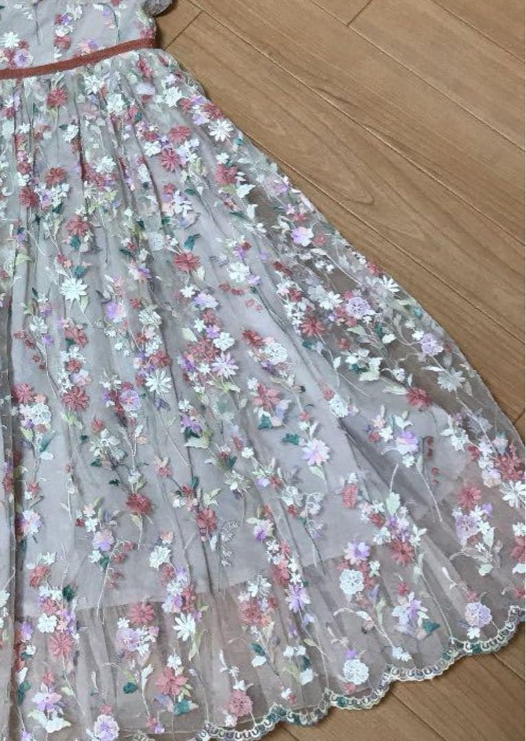 TOCCAトッカ総刺繍ワンピースのみサイズ160卒業式入学式メゾピアノ好き