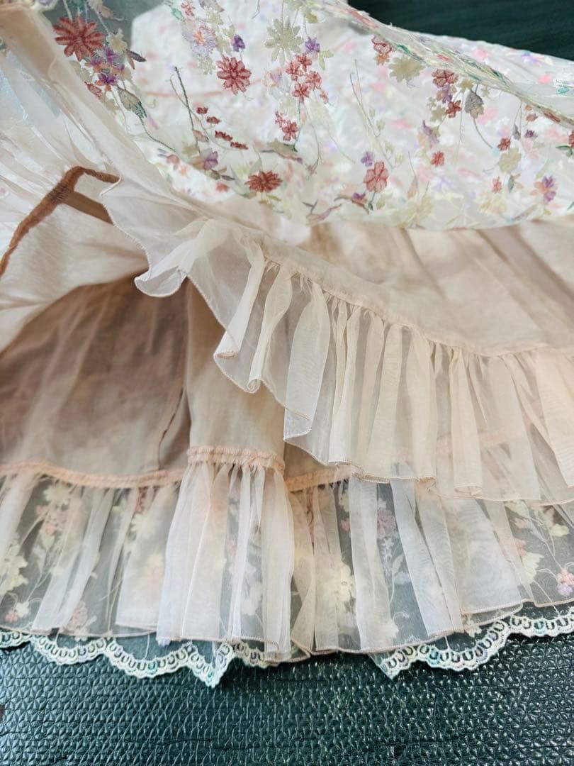 TOCCAトッカ総刺繍ワンピースのみサイズ160卒業式入学式メゾピアノ好き