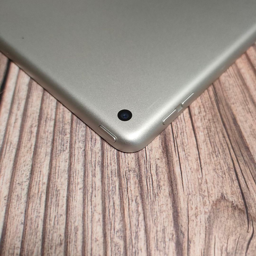 apple iPad 第7世代 32GB シルバー 美品