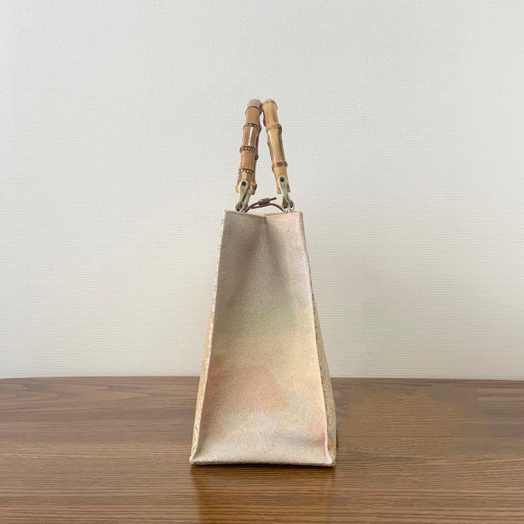 袋帯　きらめく吉祥花文　リメイク　バンブーハンドルバッグ　浅型マチ広め