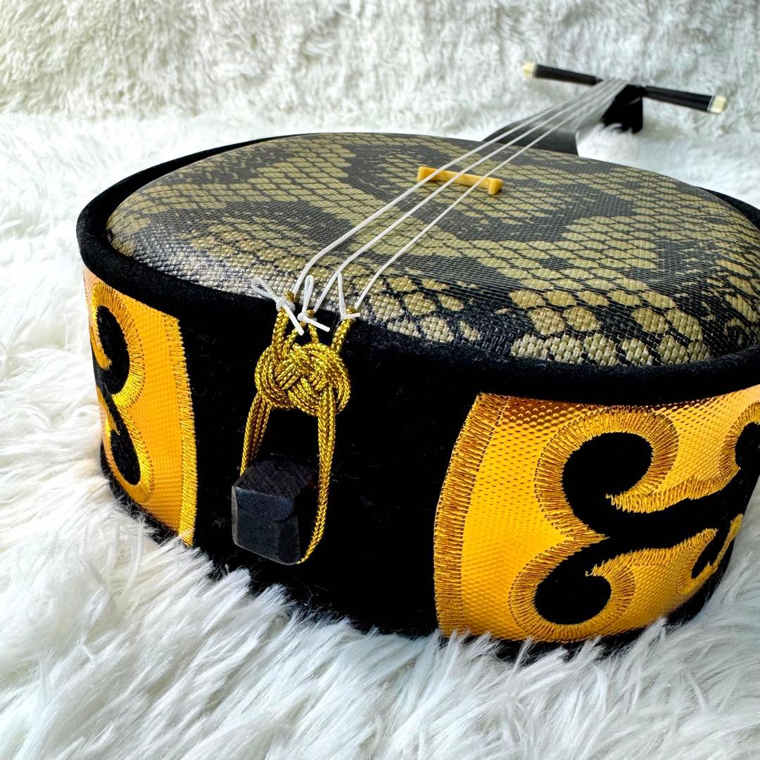 ●沖縄三線 サンシン● 人工皮張り 高級三線 ケース付