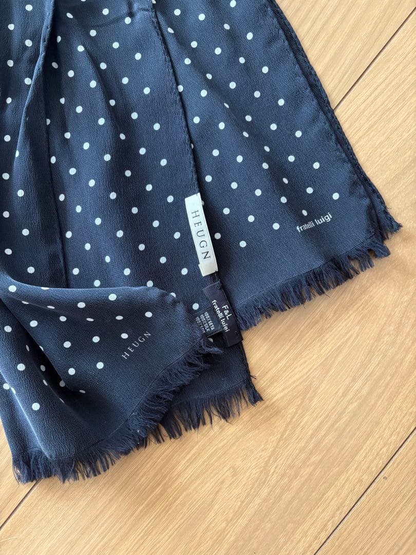HEUGN シルクドットスカーフ　poa
