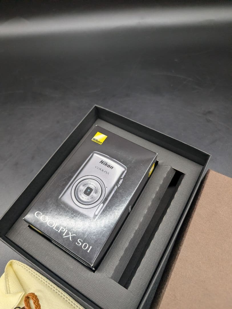 【未使用】Nikon COOLPIX S01 シルバー