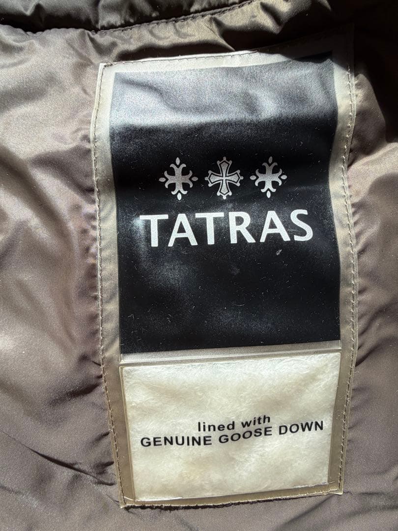 TATRAS フード付きオリーブベスト　タトラスダウンベスト