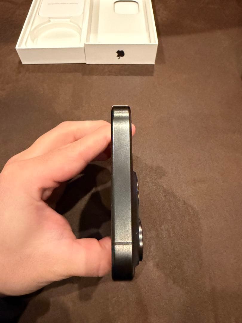 iPhone15Pro 128GB ブラックチタニウム