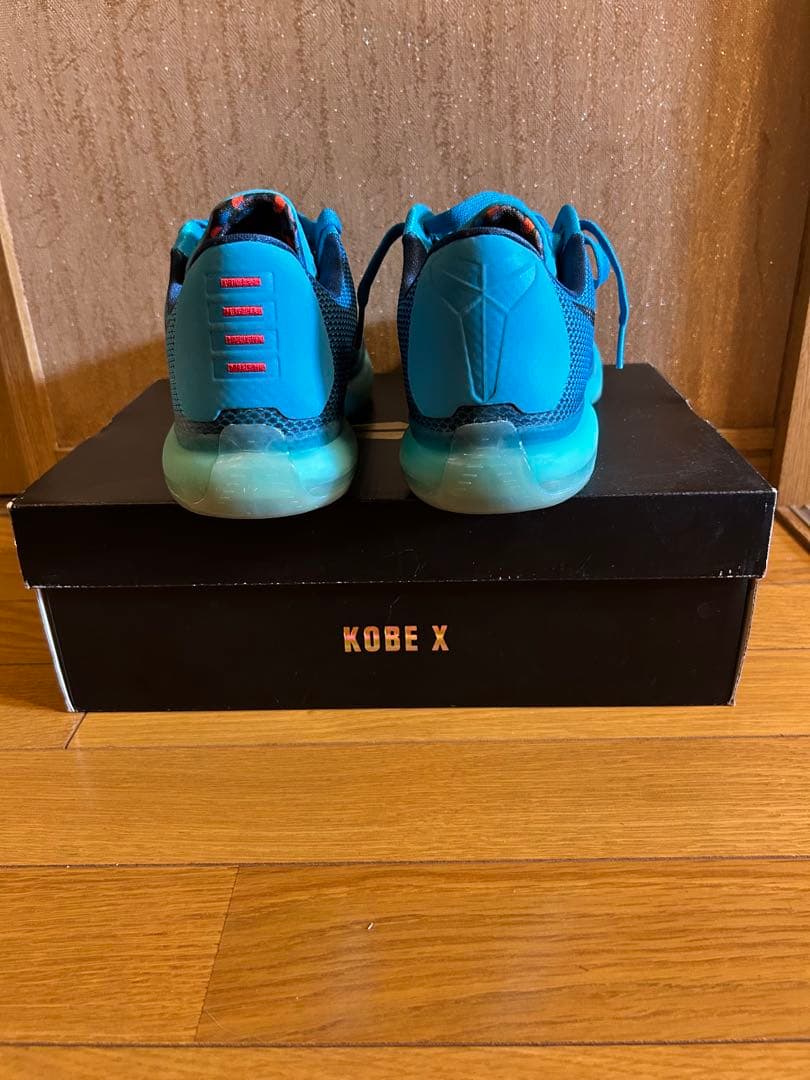 Kobe 10 バスケットシューズ 青