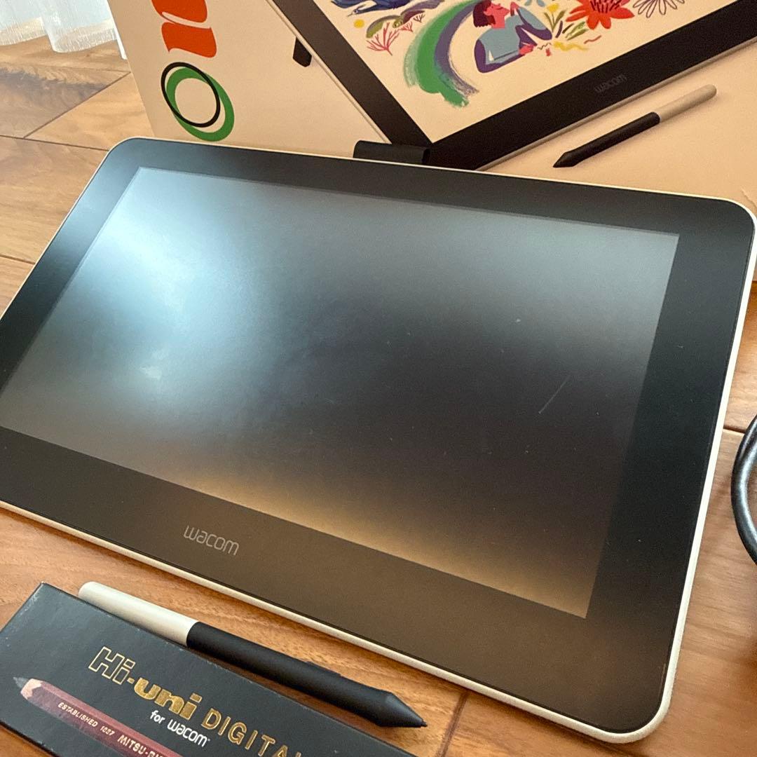 Wacom One 13 DTC133W0D 13.3インチ 液晶ペンタブレット