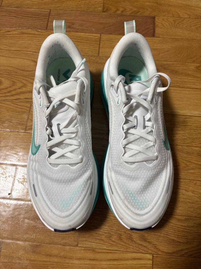 ナイキボメロプラス（26.0）