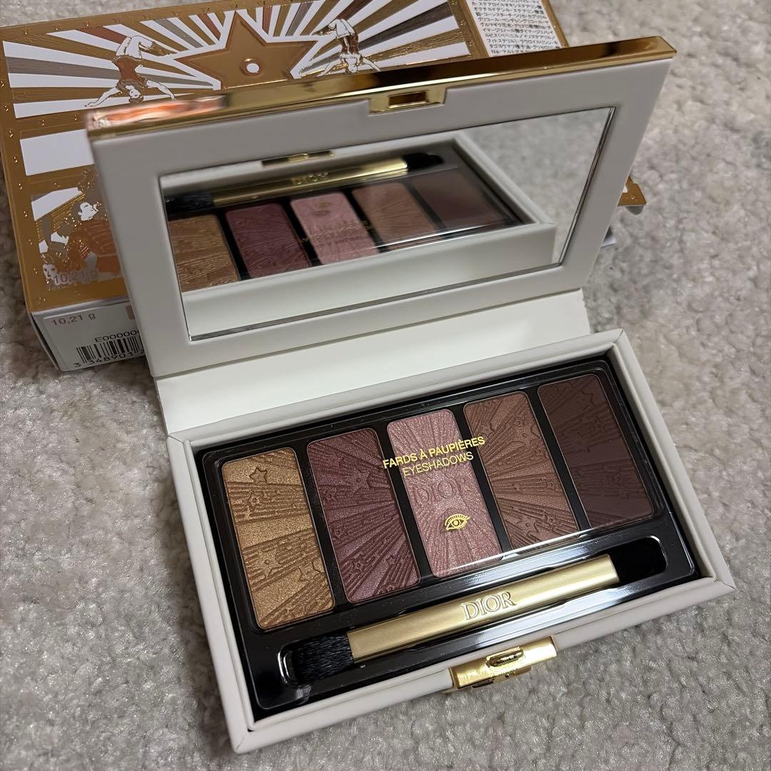 Dior クチュール アイ パレット クリスマスコフレ　ホリデー2025
