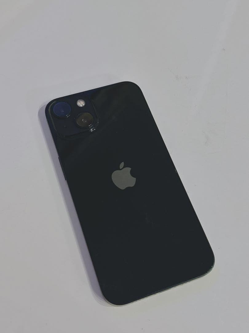 Apple iPhone 13 ブラック 本体