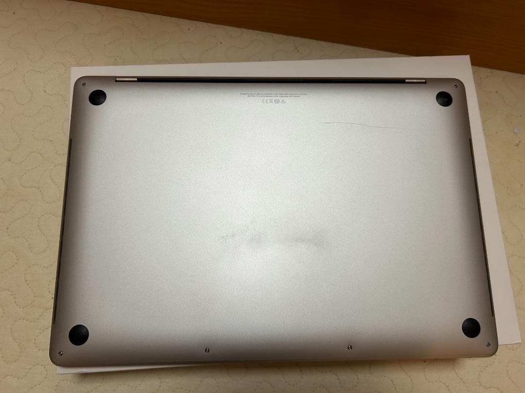 MacBook Pro 2019 Core i9 充電75回