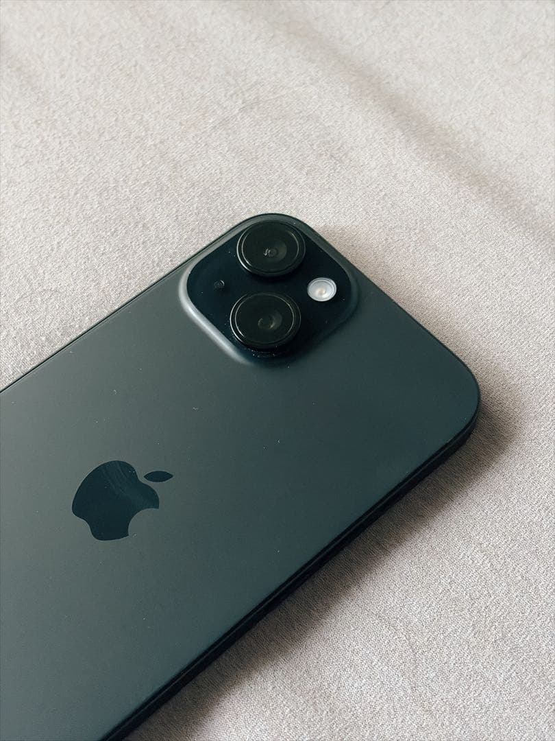 【バッテリー100%】Apple iPhone 15 ブラック 256GB