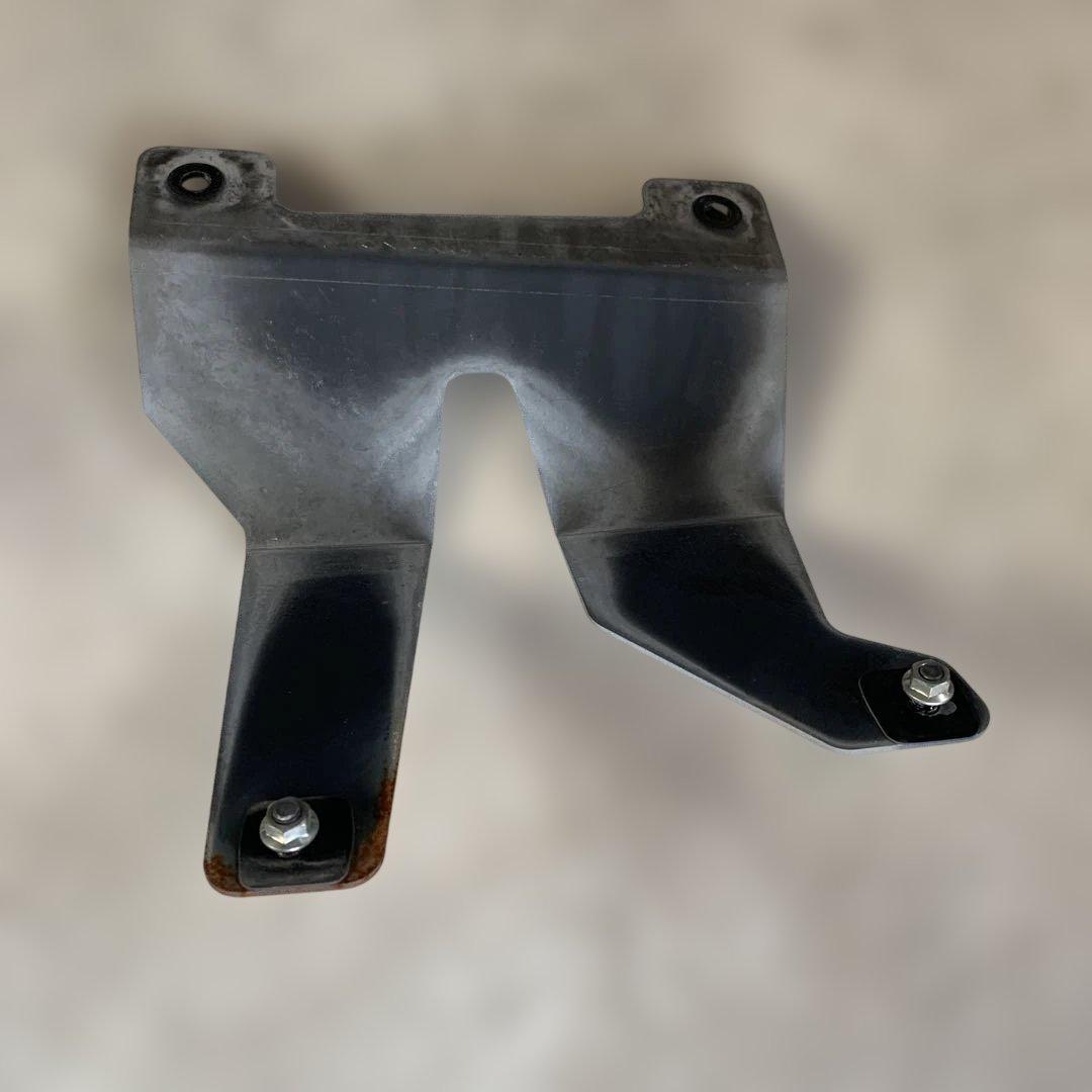 ミツビシ　三菱　デリカD5 リアラダーステー付き　中古品