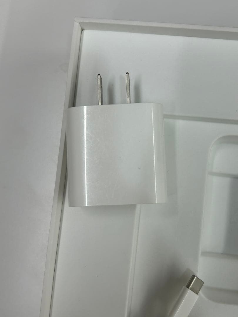 Apple iPad 第10世代64GBブルーWi-Fi+Cellular